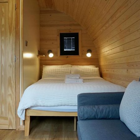 Habberley Glamping Pods Hotel ชรูว์สเบอรี ภายนอก รูปภาพ