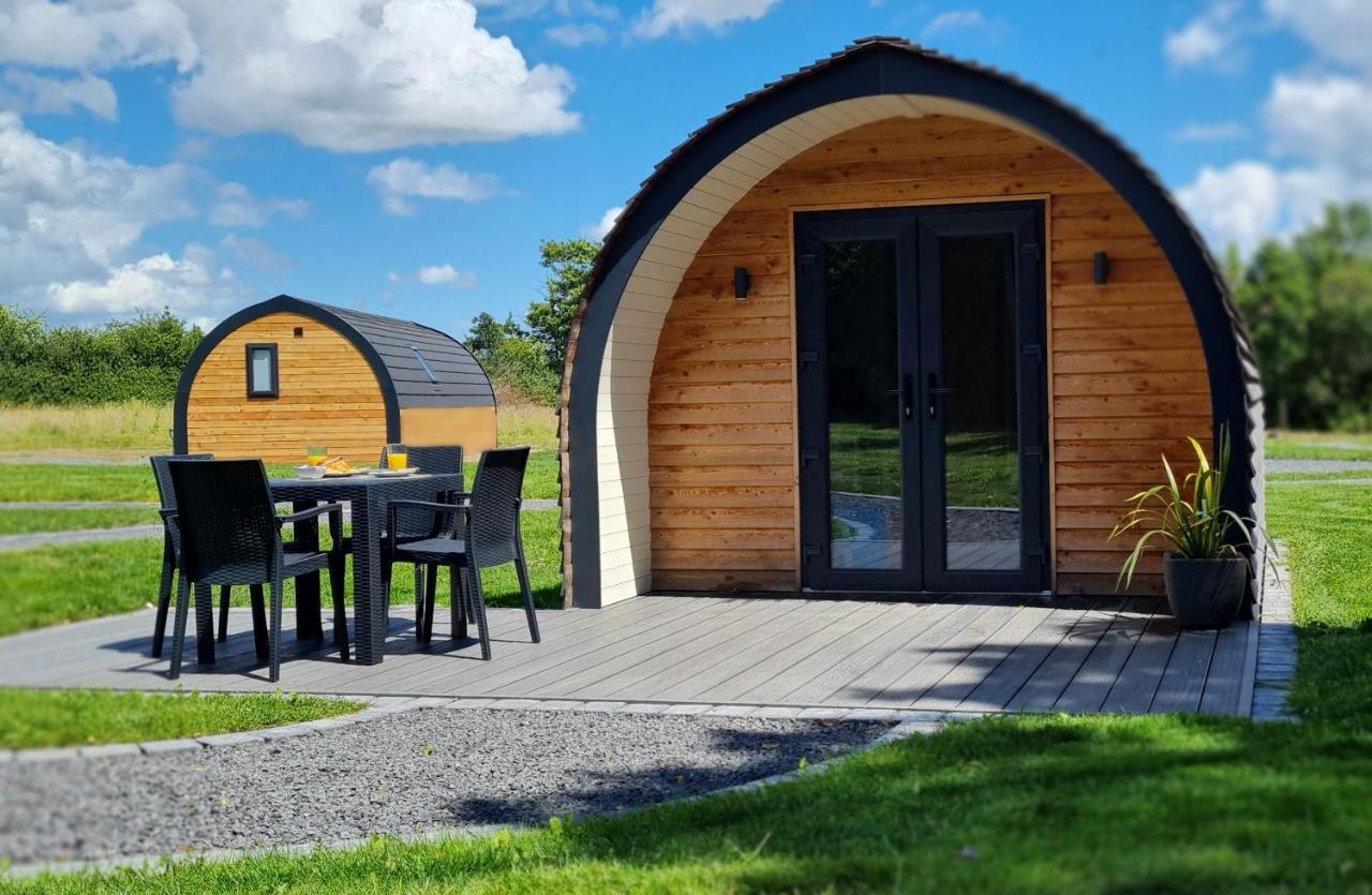 Habberley Glamping Pods Hotel ชรูว์สเบอรี ภายนอก รูปภาพ
